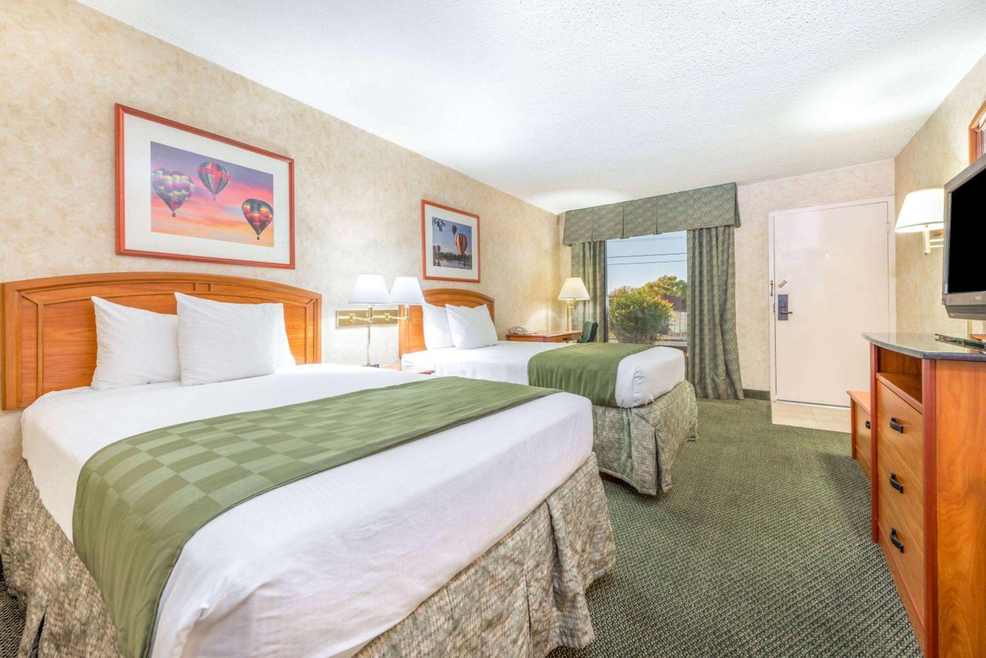 Days Inn & Suites By Wyndham Albuquerque North Luaran gambar